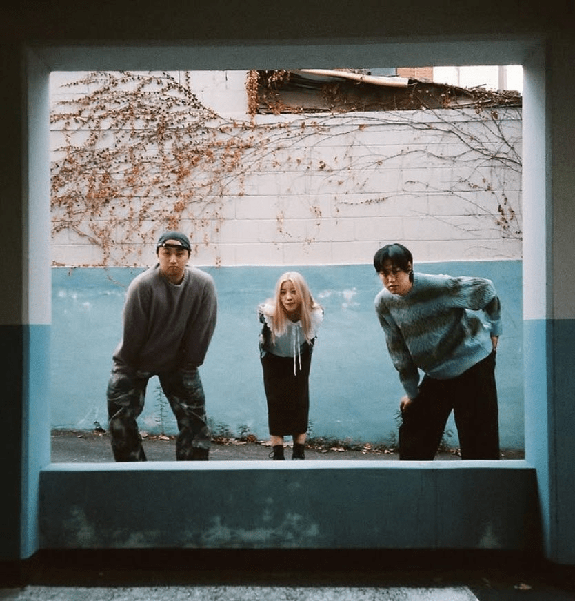 [Interview] What Revolves Around The ‘molar&nbsp;system’?