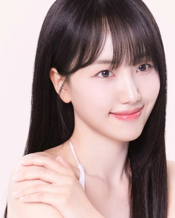 [Interview] Haeyoon: The K-Pop Star Teaching Others To&nbsp;Shine