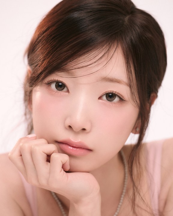 [Interview] Reflections In The Stars: Yeonhee On Rocket Punch and EL7Z&nbsp;UP